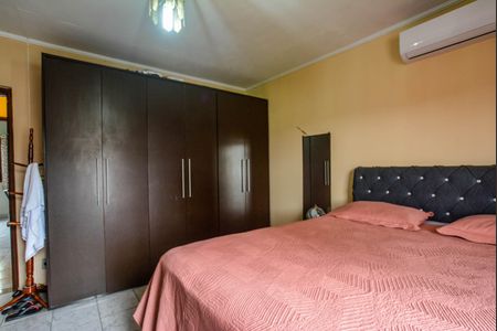 Casa à venda com 125m², 3 quartos e 2 vagas Casa à venda com 125m², 3 quartos e 2 vagasQuarto Suíte
