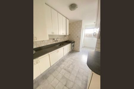 Apartamento à venda com 74m², 2 quartos e 2 vagasCozinha