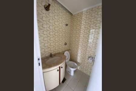 Apartamento à venda com 74m², 2 quartos e 2 vagasBanheiro 