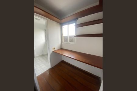 Apartamento à venda com 74m², 2 quartos e 2 vagasQuarto 