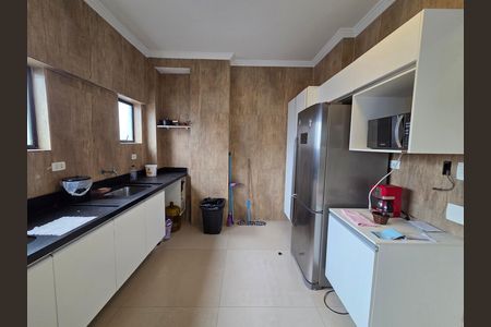 Apartamento para alugar com 210m², 3 quartos e 2 vagas Apartamento para alugar com 210m², 3 quartos e 2 vagasCozinha