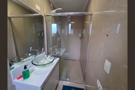 Apartamento para alugar com 210m², 3 quartos e 2 vagas Apartamento para alugar com 210m², 3 quartos e 2 vagasBanheiro da Suíte 1