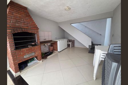 Apartamento para alugar com 210m², 3 quartos e 2 vagas Apartamento para alugar com 210m², 3 quartos e 2 vagasÁrea comum - Churrasqueira