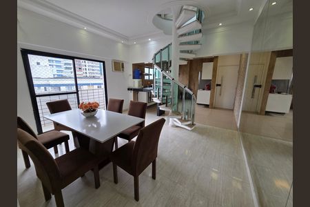 Apartamento para alugar com 210m², 3 quartos e 2 vagas Apartamento para alugar com 210m², 3 quartos e 2 vagasSala