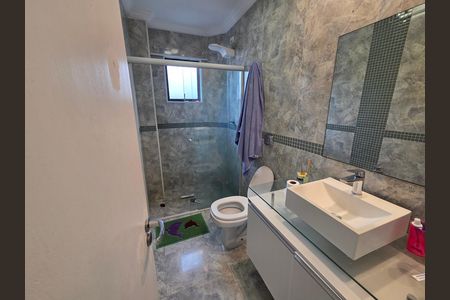 Apartamento para alugar com 210m², 3 quartos e 2 vagas Apartamento para alugar com 210m², 3 quartos e 2 vagasBanheiro