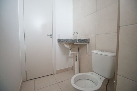 Banheiro de apartamento à venda com 1 quarto, 32m² em Santo Cristo, Rio de Janeiro