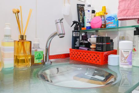 Apartamento para alugar com 54m², 2 quartos e 1 vaga Apartamento para alugar com 54m², 2 quartos e 1 vagaBanheiro