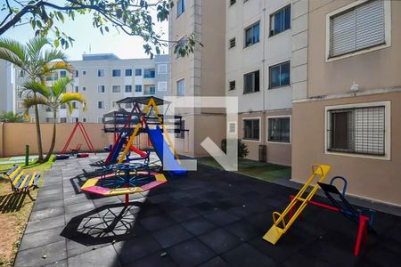 Apartamento para alugar com 54m², 2 quartos e 1 vaga Apartamento para alugar com 54m², 2 quartos e 1 vagaÁrea comum - Playground