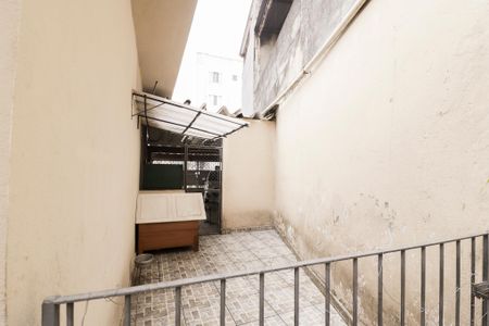 Área de Serviço de casa para alugar com 2 quartos, 258m² em Vila Romero, São Paulo