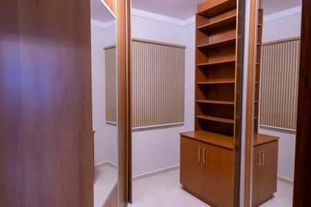 Apartamento para alugar com 88m², 3 quartos e 2 vagas Apartamento para alugar com 88m², 3 quartos e 2 vagasCloset