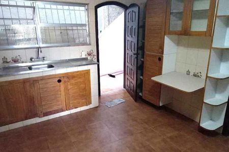 Casa de condomínio à venda com 328m², 3 quartos e 2 vagas