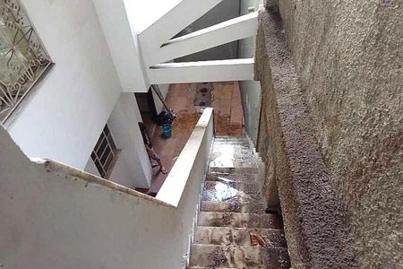 Casa de condomínio à venda com 328m², 3 quartos e 2 vagas