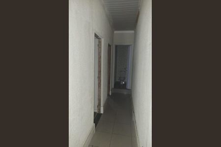 Casa à venda com 393m², 2 quartos e sem vaga Casa à venda com 393m², 2 quartos e sem vagaCorredor