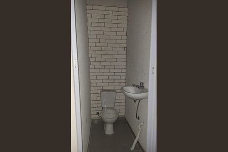 Casa à venda com 393m², 2 quartos e sem vaga Casa à venda com 393m², 2 quartos e sem vagaBanheiro