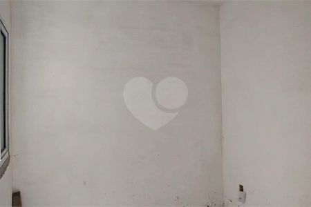 Apartamento à venda com 2 quartos, 34m² em Parque Sao Domingos, São Paulo