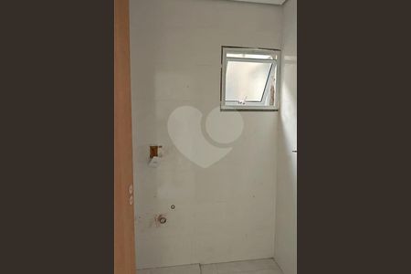 Apartamento à venda com 2 quartos, 34m² em Parque Sao Domingos, São Paulo