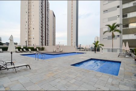 Apartamento para alugar com 95m², 3 quartos e 2 vagas Apartamento para alugar com 95m², 3 quartos e 2 vagasÁrea comum - Piscina