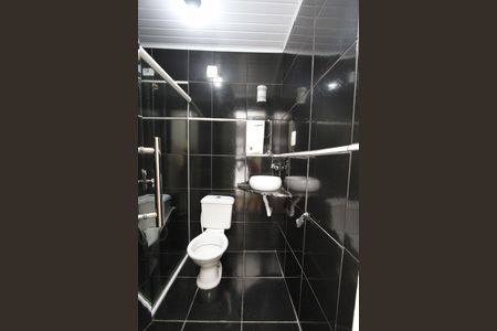 Casa para alugar com 70m², 2 quartos e sem vaga Casa para alugar com 70m², 2 quartos e sem vagaBanheiro