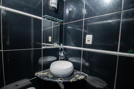 Casa para alugar com 70m², 2 quartos e sem vaga Casa para alugar com 70m², 2 quartos e sem vagaBanheiro