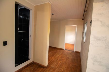 Casa para alugar com 70m², 2 quartos e sem vaga Casa para alugar com 70m², 2 quartos e sem vagaSala