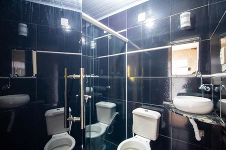 Casa para alugar com 70m², 2 quartos e sem vaga Casa para alugar com 70m², 2 quartos e sem vagaBanheiro