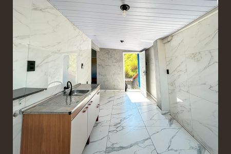 Casa à venda com 2 quartos, 70m² em Dom Bosco, Belo Horizonte