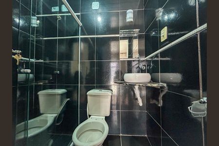 Casa para alugar com 70m², 2 quartos e sem vaga Casa para alugar com 70m², 2 quartos e sem vagaBanheiro