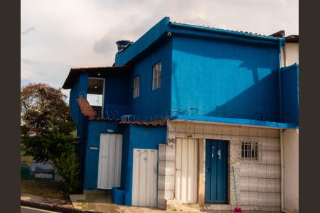 Casa para alugar com 70m², 2 quartos e sem vaga Casa para alugar com 70m², 2 quartos e sem vagaFachada