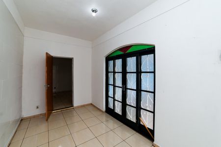 Casa à venda com 452m², 2 quartos e 4 vagas Casa à venda com 452m², 2 quartos e 4 vagasQuarto 2
