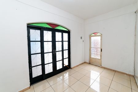Casa à venda com 452m², 2 quartos e 4 vagas Casa à venda com 452m², 2 quartos e 4 vagasQuarto 2