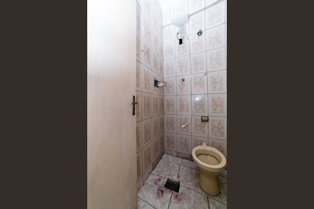 Casa à venda com 452m², 2 quartos e 4 vagas Casa à venda com 452m², 2 quartos e 4 vagasBanheiro