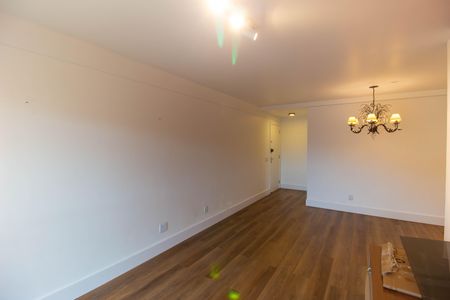 Apartamento para alugar com 86m², 2 quartos e 1 vaga