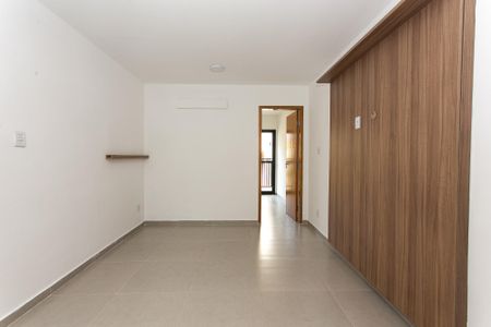 Apartamento para alugar com 58m², 1 quarto e sem vaga Apartamento para alugar com 58m², 1 quarto e sem vagaSala