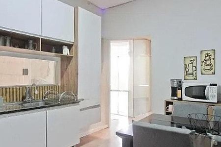 Casa à venda com 5 quartos, 400m² em Parque Pan Americano, São Paulo