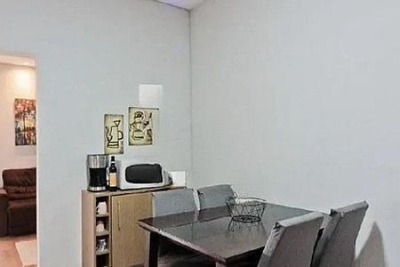 Casa à venda com 5 quartos, 400m² em Parque Pan Americano, São Paulo