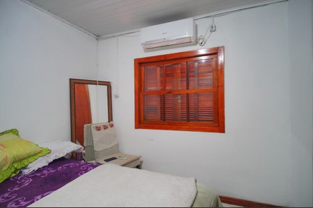 Casa para alugar com 64m², 2 quartos e 2 vagasQuarto 1