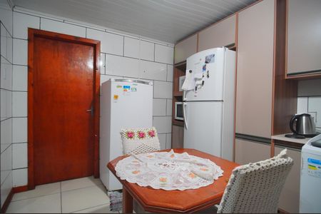 Casa para alugar com 64m², 2 quartos e 2 vagasCozinha