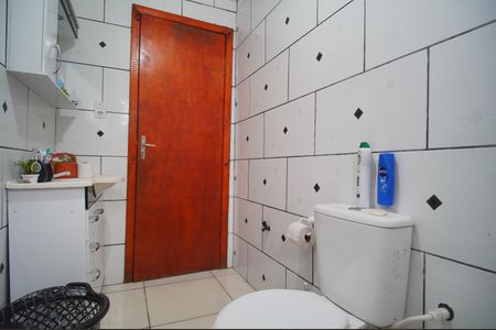 Casa para alugar com 64m², 2 quartos e 2 vagasBanheiro