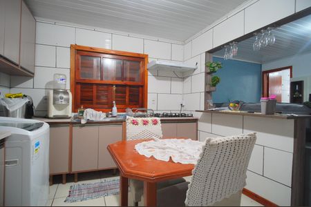 Casa para alugar com 64m², 2 quartos e 2 vagasCozinha