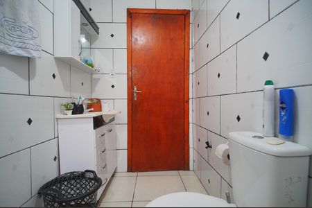 Casa para alugar com 64m², 2 quartos e 2 vagasBanheiro