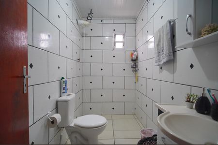 Casa para alugar com 64m², 2 quartos e 2 vagasBanheiro