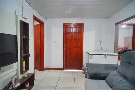 Casa para alugar com 64m², 2 quartos e 2 vagassala