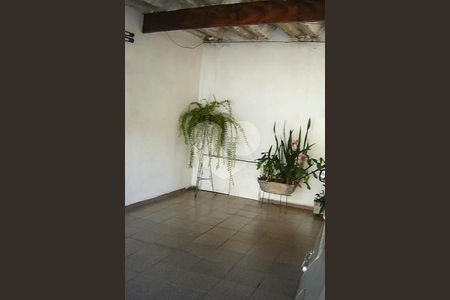 Casa à venda com 3 quartos, 250m² em Vila Boacava, São Paulo