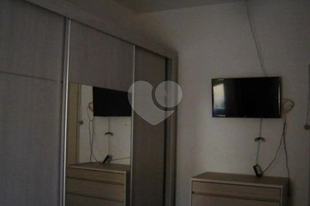 Casa à venda com 3 quartos, 250m² em Vila Boacava, São Paulo