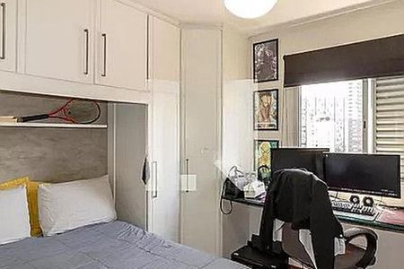 Apartamento para alugar com 220m², 3 quartos e 2 vagas