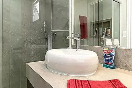 Apartamento para alugar com 220m², 3 quartos e 2 vagas