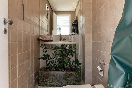 Apartamento para alugar com 220m², 3 quartos e 2 vagas
