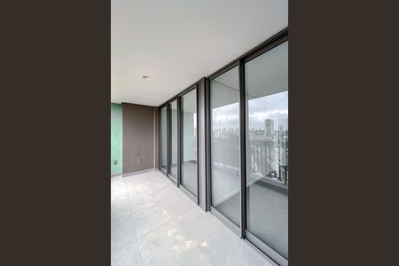 Apartamento à venda com 84m², 2 quartos e 2 vagas Apartamento à venda com 84m², 2 quartos e 2 vagasVaranda da Suíte
