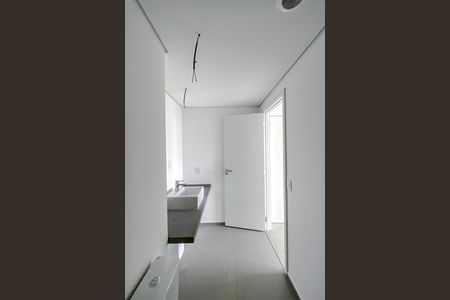 Apartamento à venda com 84m², 2 quartos e 2 vagas Apartamento à venda com 84m², 2 quartos e 2 vagasBanheiro da Suíte