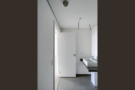 Apartamento à venda com 84m², 2 quartos e 2 vagas Apartamento à venda com 84m², 2 quartos e 2 vagasBanheiro